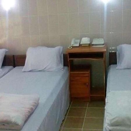 Red Dragon Hotel Hsipaw Zimmer foto