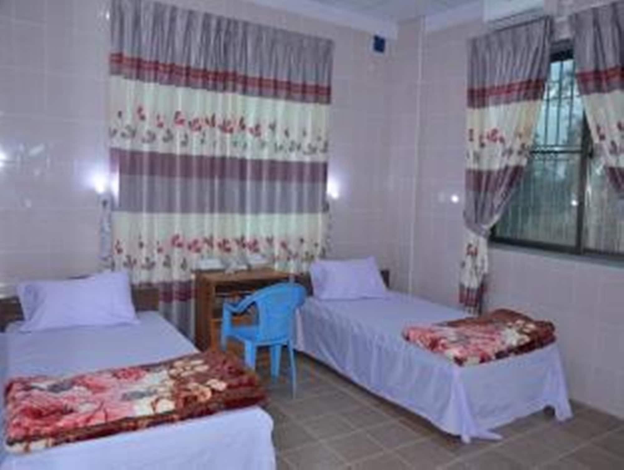 Red Dragon Hotel Hsipaw Exterior foto