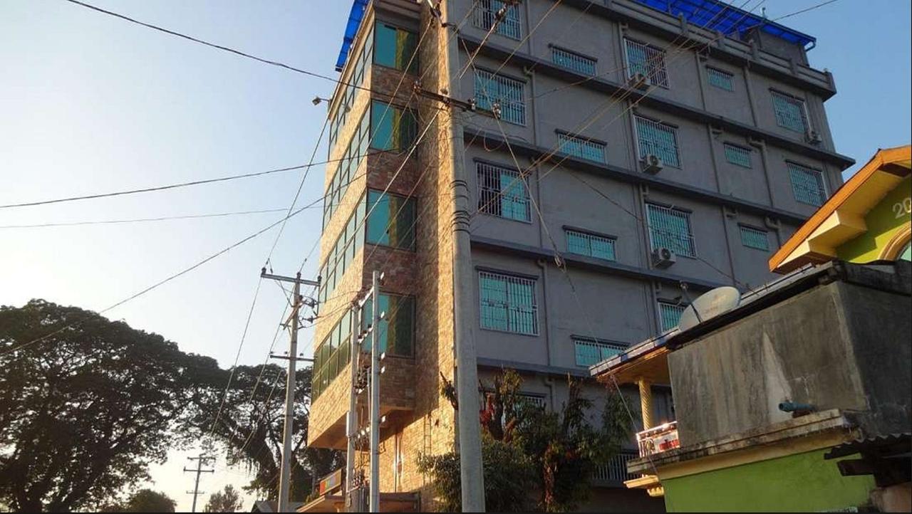 Red Dragon Hotel Hsipaw Exterior foto